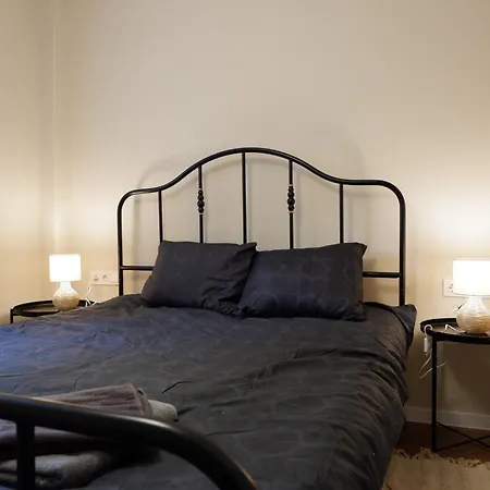 Bright 1br Center - Cozy, Wi-fi, Ac, Tv 소피아